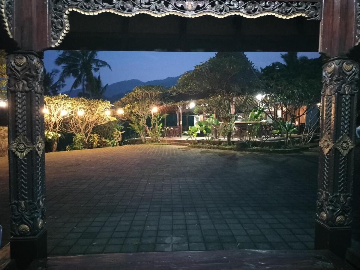 D'Kailash Retreat سينغاراجا المظهر الخارجي الصورة